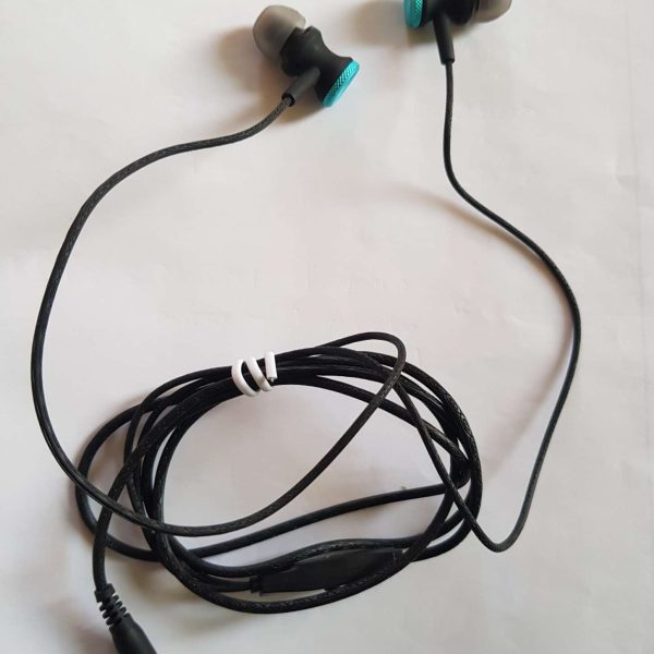 Moko D-30 Universal In-Ear Headphone